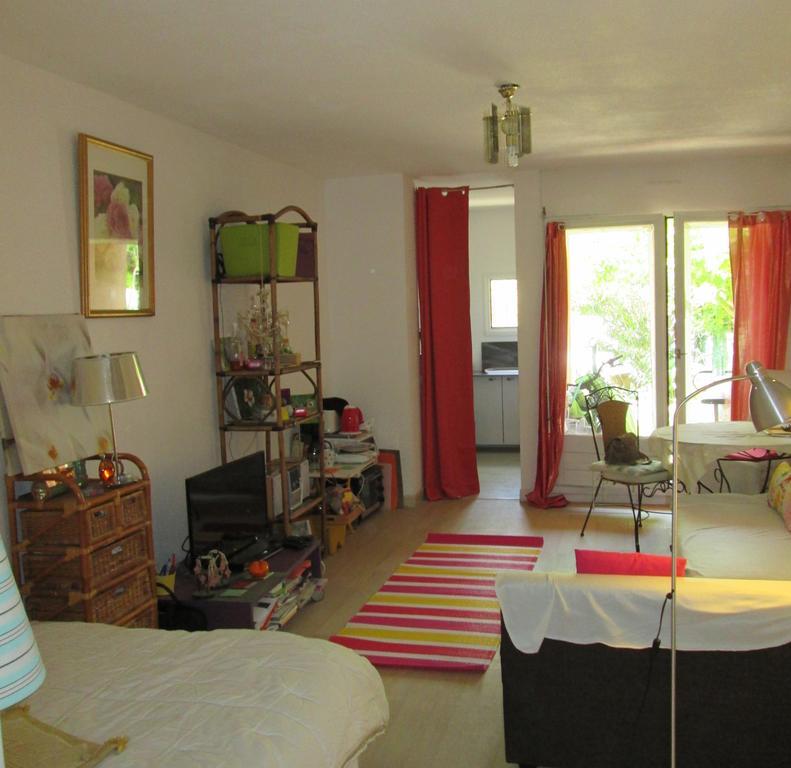 Joli Studio Avec Jardinet Avignon Exterior photo